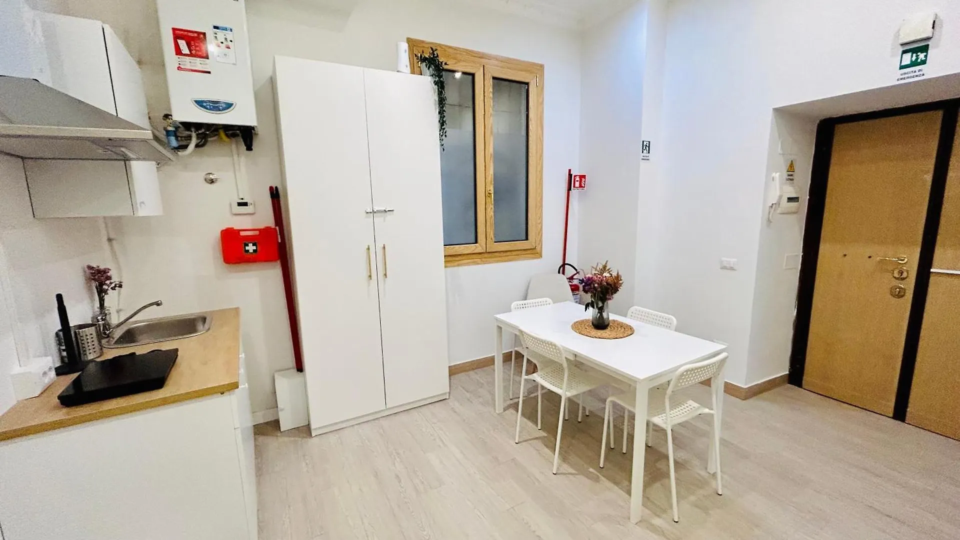 Domus Giolitti Otel Roma Konukevi